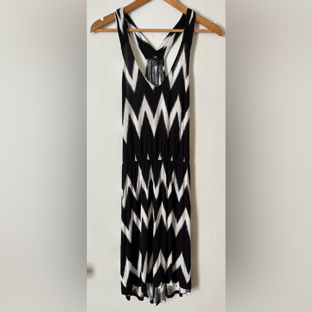 H&M Black and White Dress Small